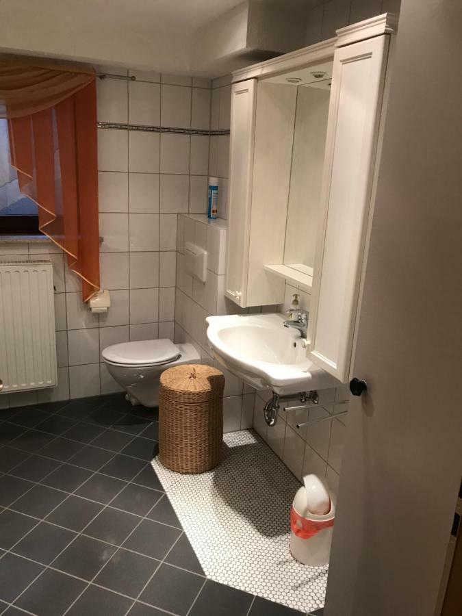 פולדה Ferienwohnung Rhoenblick מראה חיצוני תמונה
