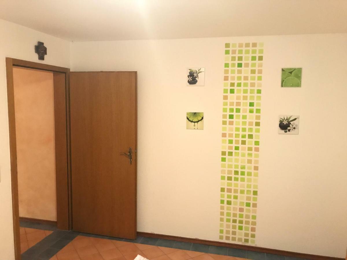 פולדה Ferienwohnung Rhoenblick מראה חיצוני תמונה